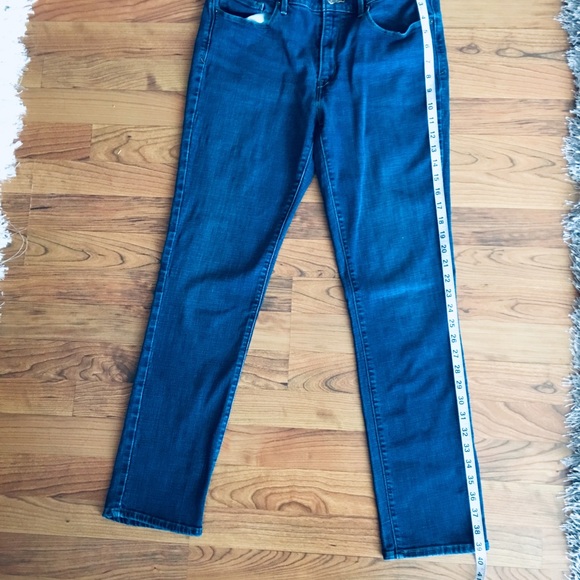 ⭐️HOST⭐️PICK ⭐️💥Levi’s denim jeans 💥 - Picture 6 of 7